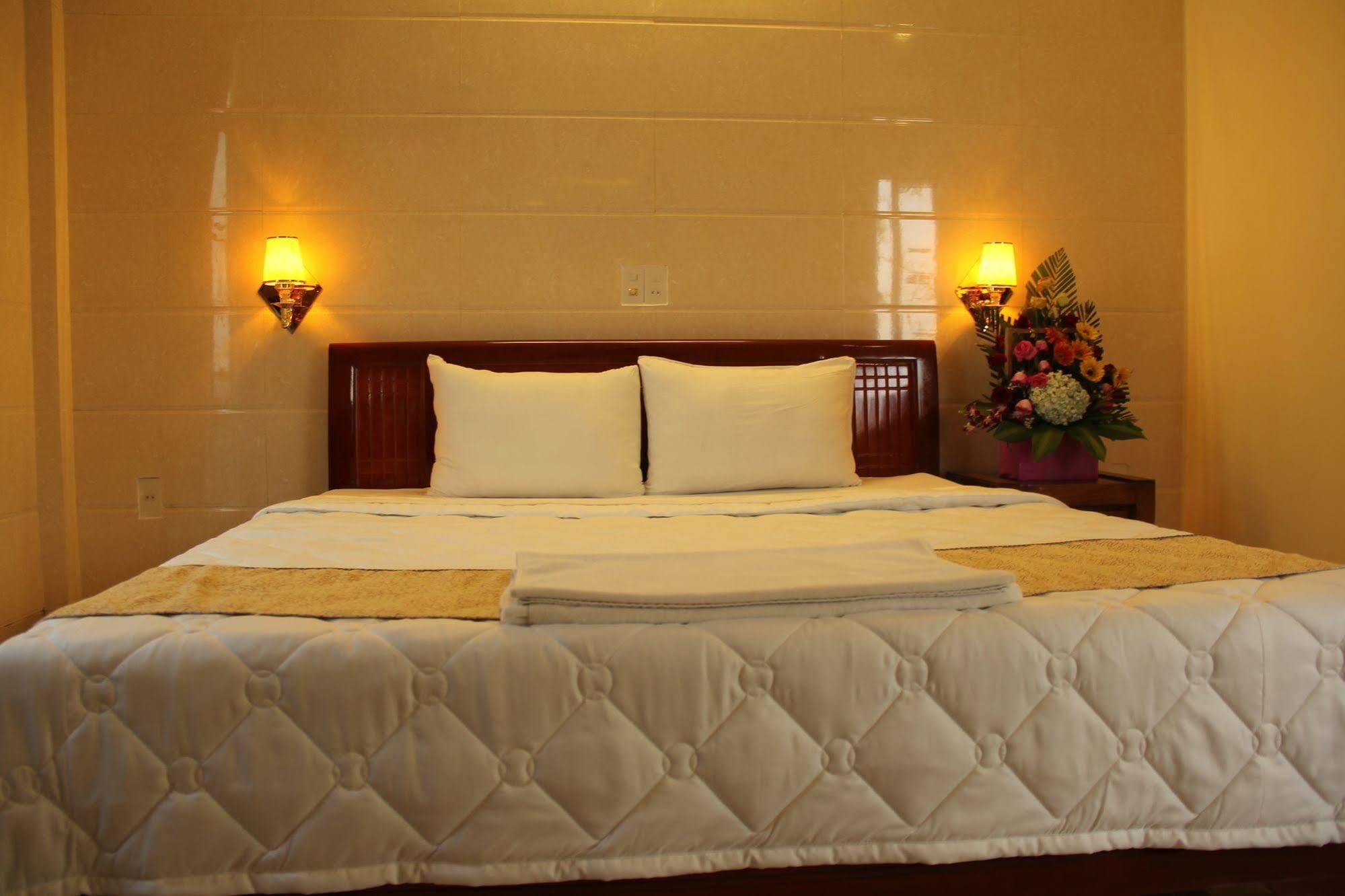 Hue Boutique Homestay Extérieur photo