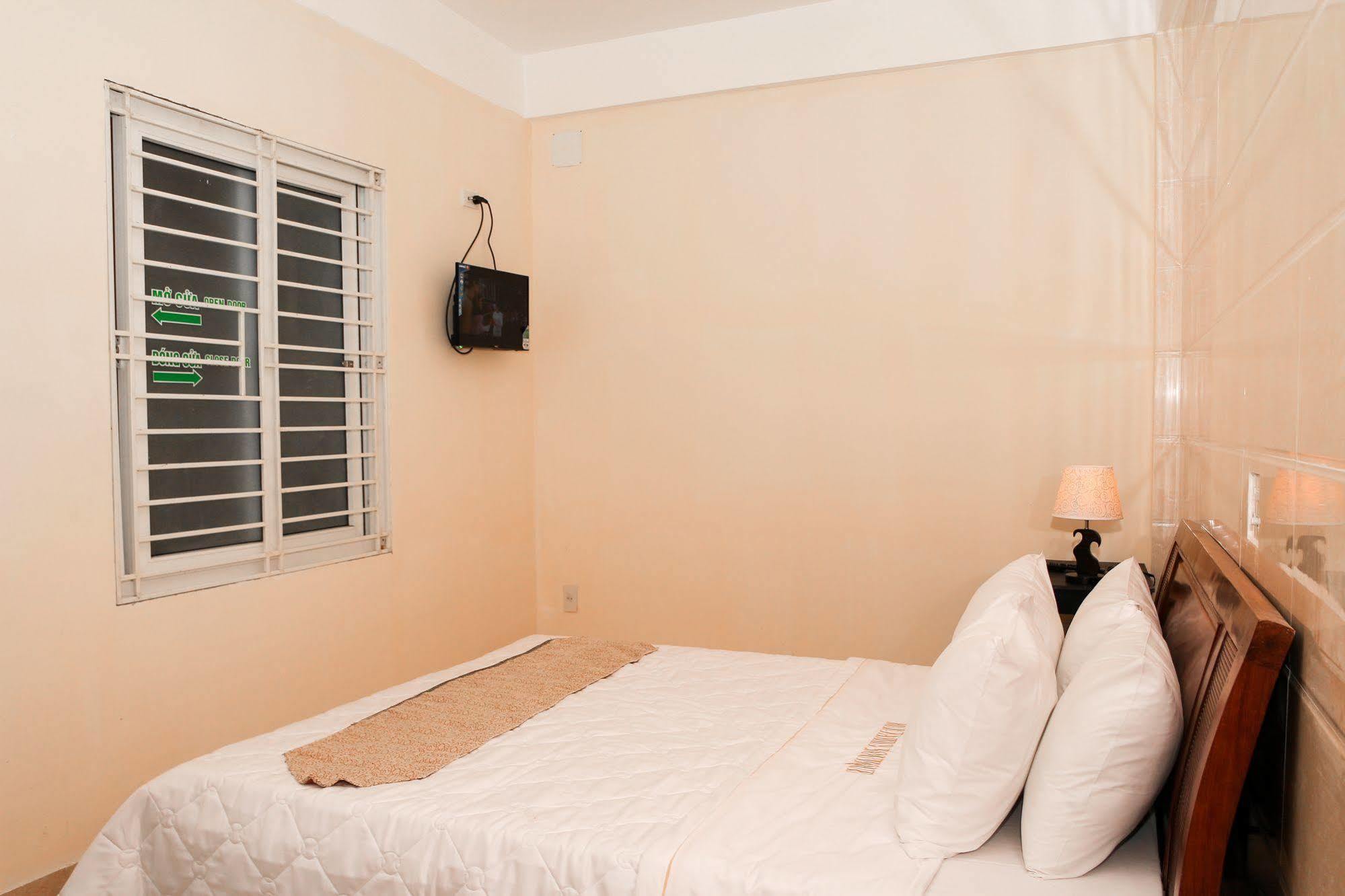Hue Boutique Homestay Extérieur photo