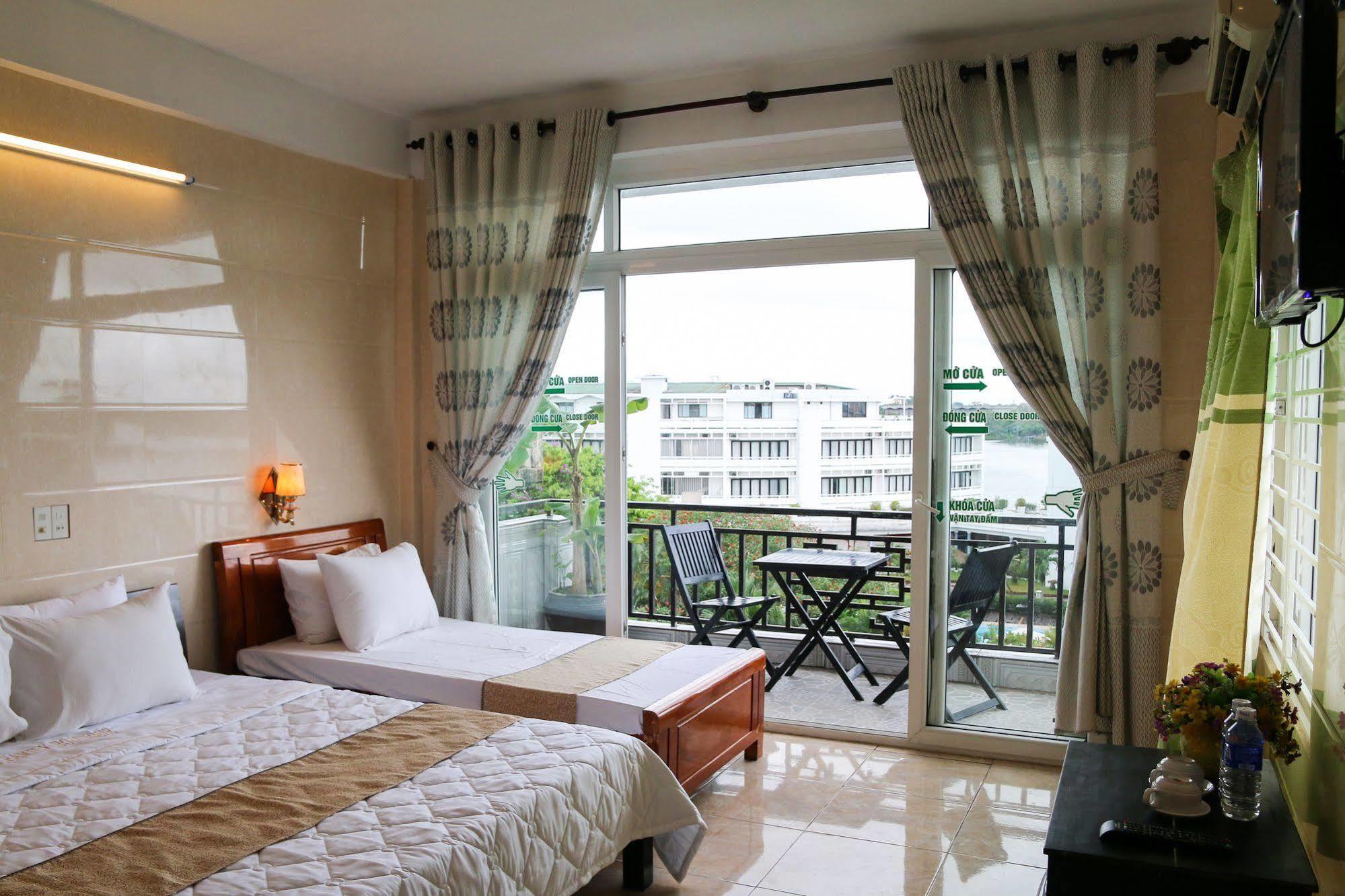 Hue Boutique Homestay Extérieur photo