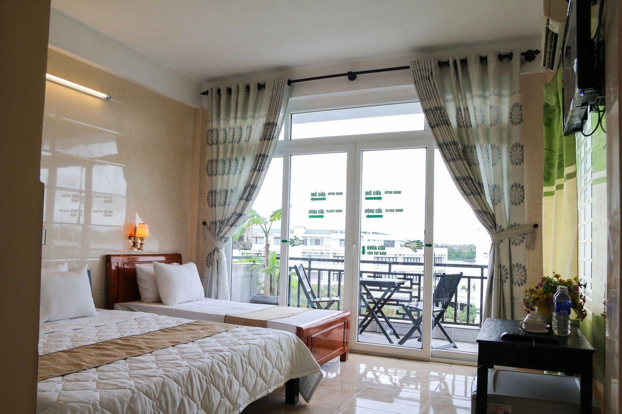 Hue Boutique Homestay Extérieur photo