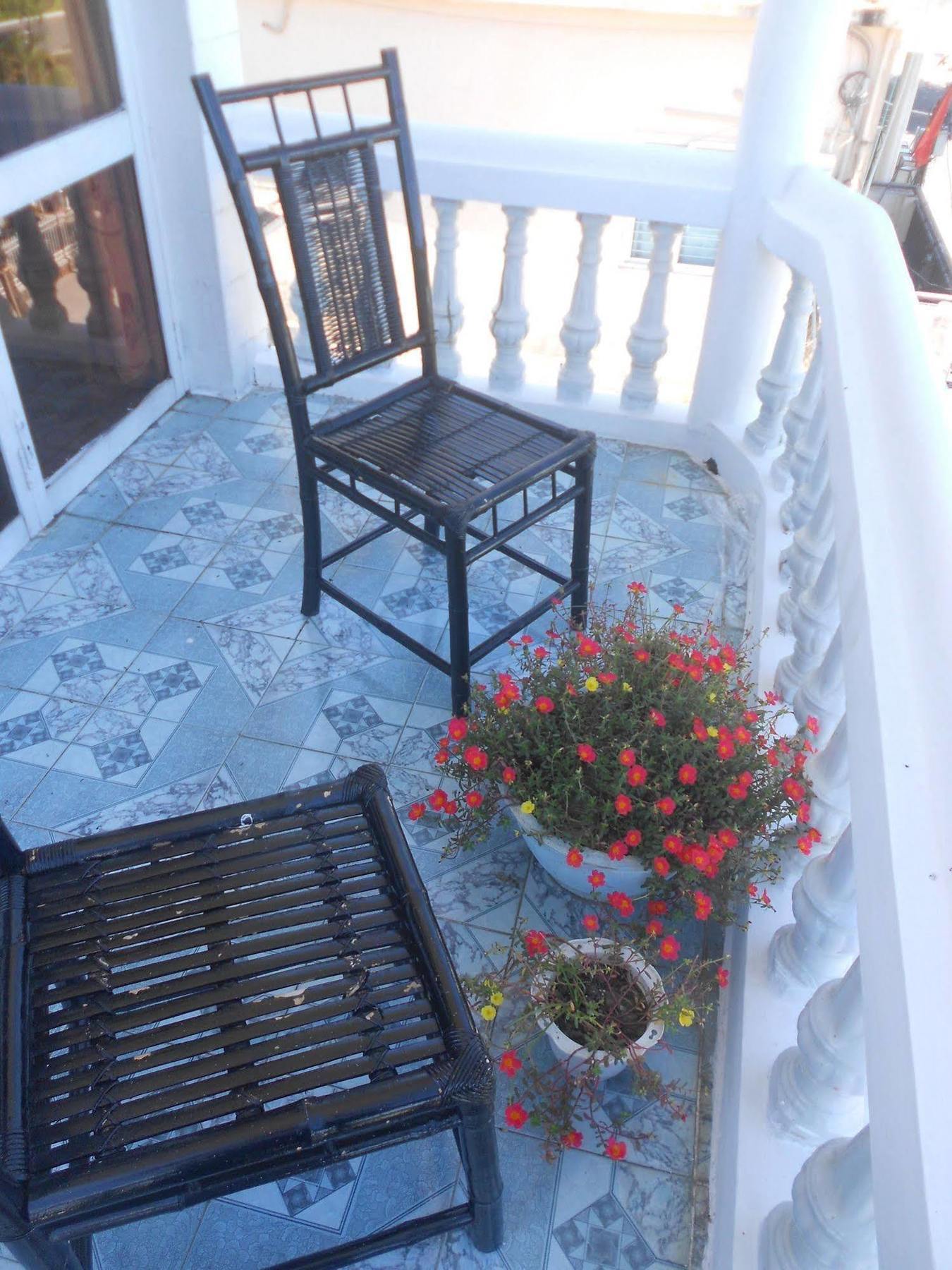 Hue Boutique Homestay Extérieur photo